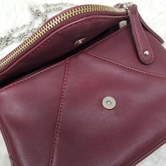STREET LEVEL BURGANDY CROSSBODY BAG W/CHAIN STRAP - Picture 4 of 9